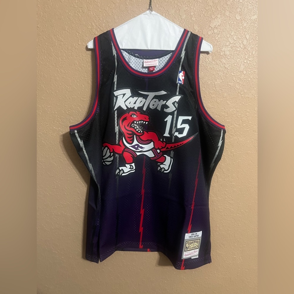 Mitchell & Ness NBA Toronto Raptors ‘Vince Carter’ Jersey (sz. M)
